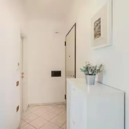 Patty Sweet Home, Centro *