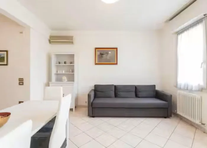 Patty Sweet Home, Centro *